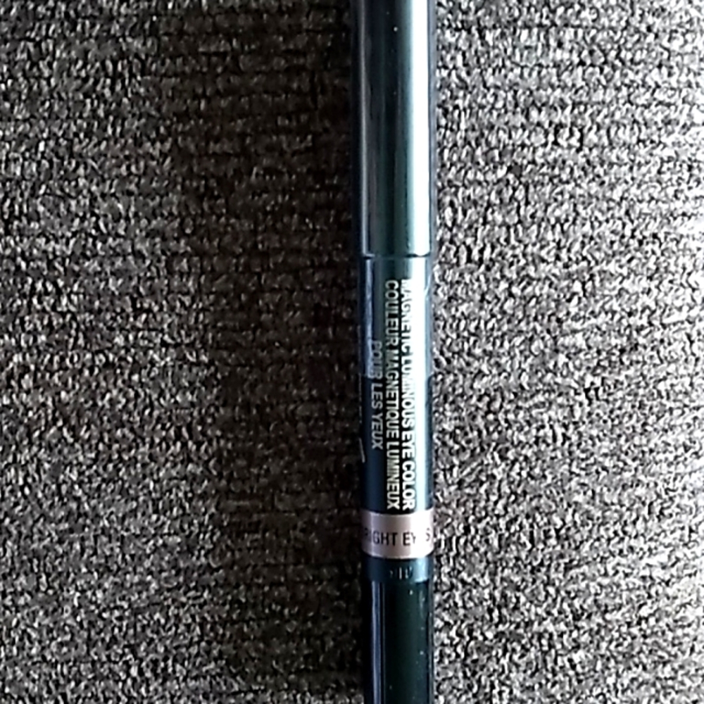 NudeStix Eye Color!